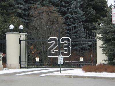 michael jordan dom house